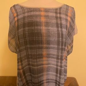 Two by Vince Camuto top